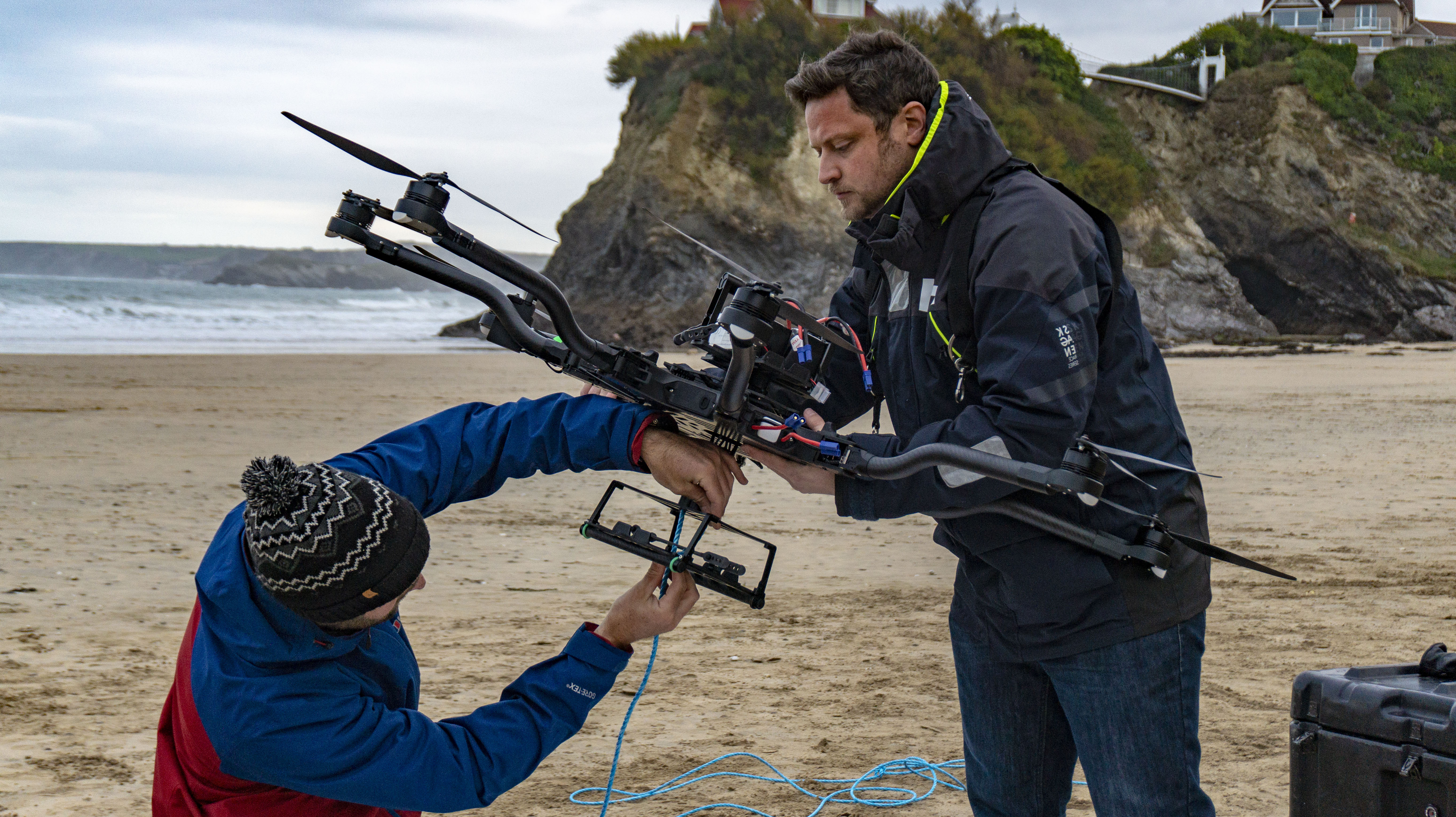 Matt Williams - Freefly Alta attaching rope-1